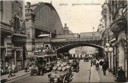 Berlin bahnhof - berlin,